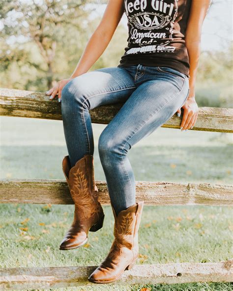 Cowgirl boots and jeans. Things To Know About Cowgirl boots and jeans. 